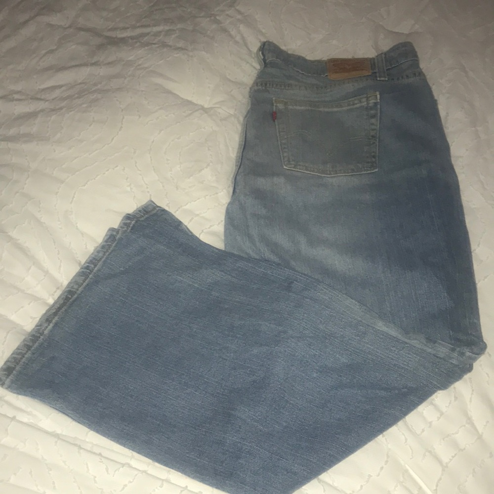 LEVIS Boot Cut Jeans